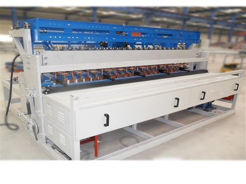 The advantages of building wire mesh welding machine