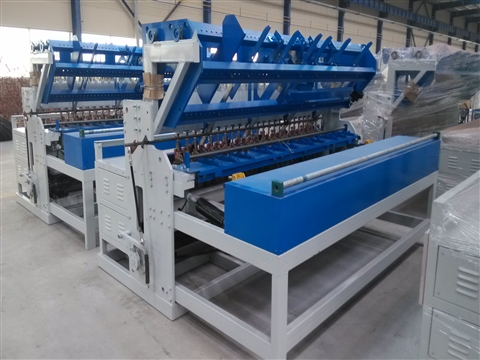 The advantages of the fully automatic construction wire mesh welded machine