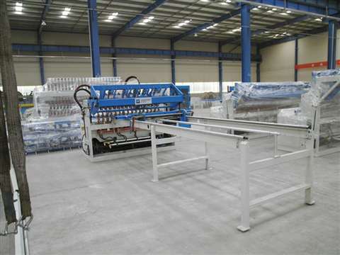 Road fence mesh welding production line
